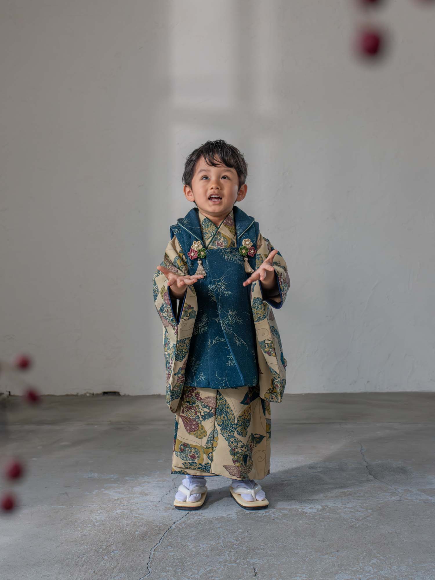 七五三レンタル着物　３歳男の子　ブルー　ベージュ　全身　被布