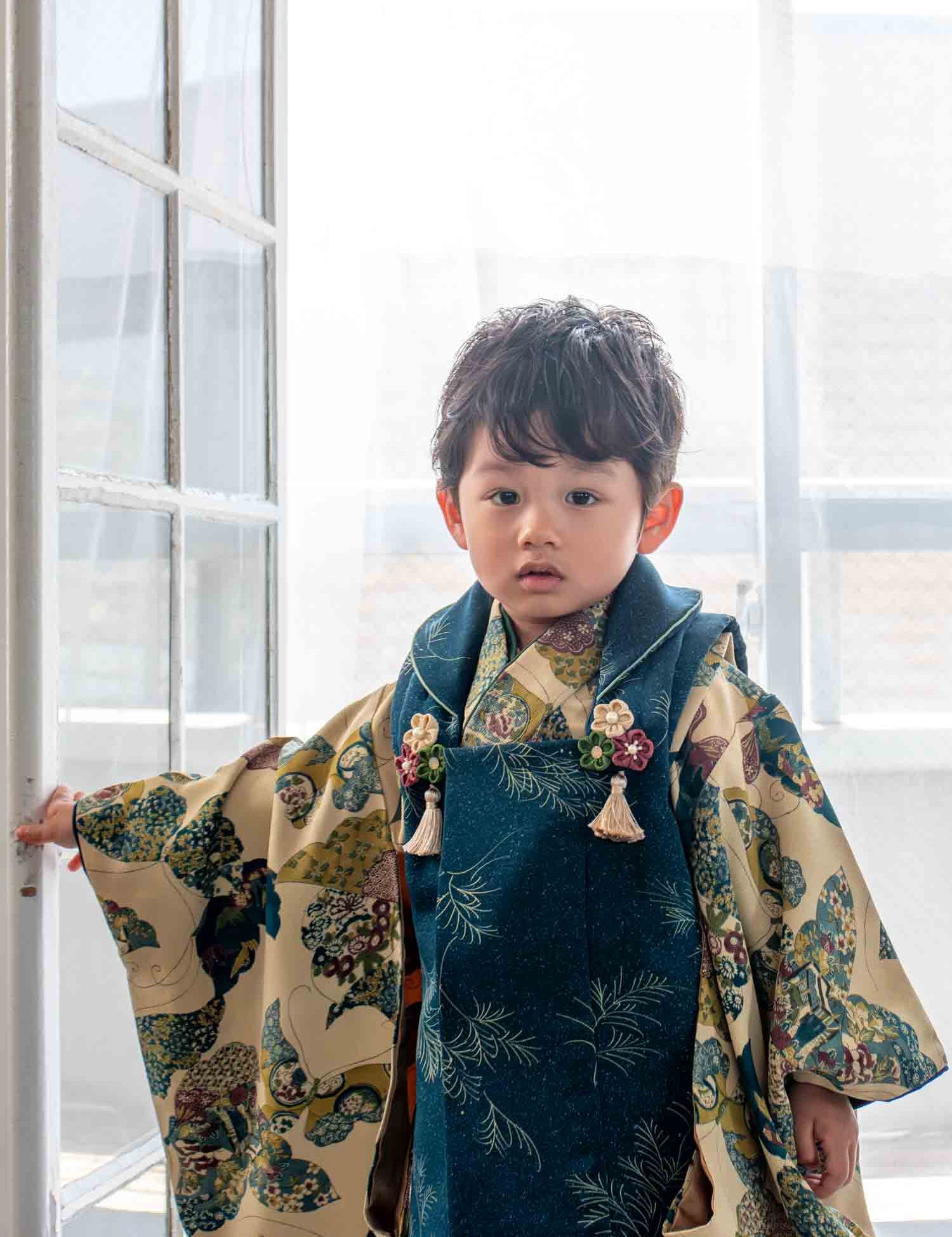 七五三レンタル着物　３歳男の子　ブルー　ベージュ　上半身　被布