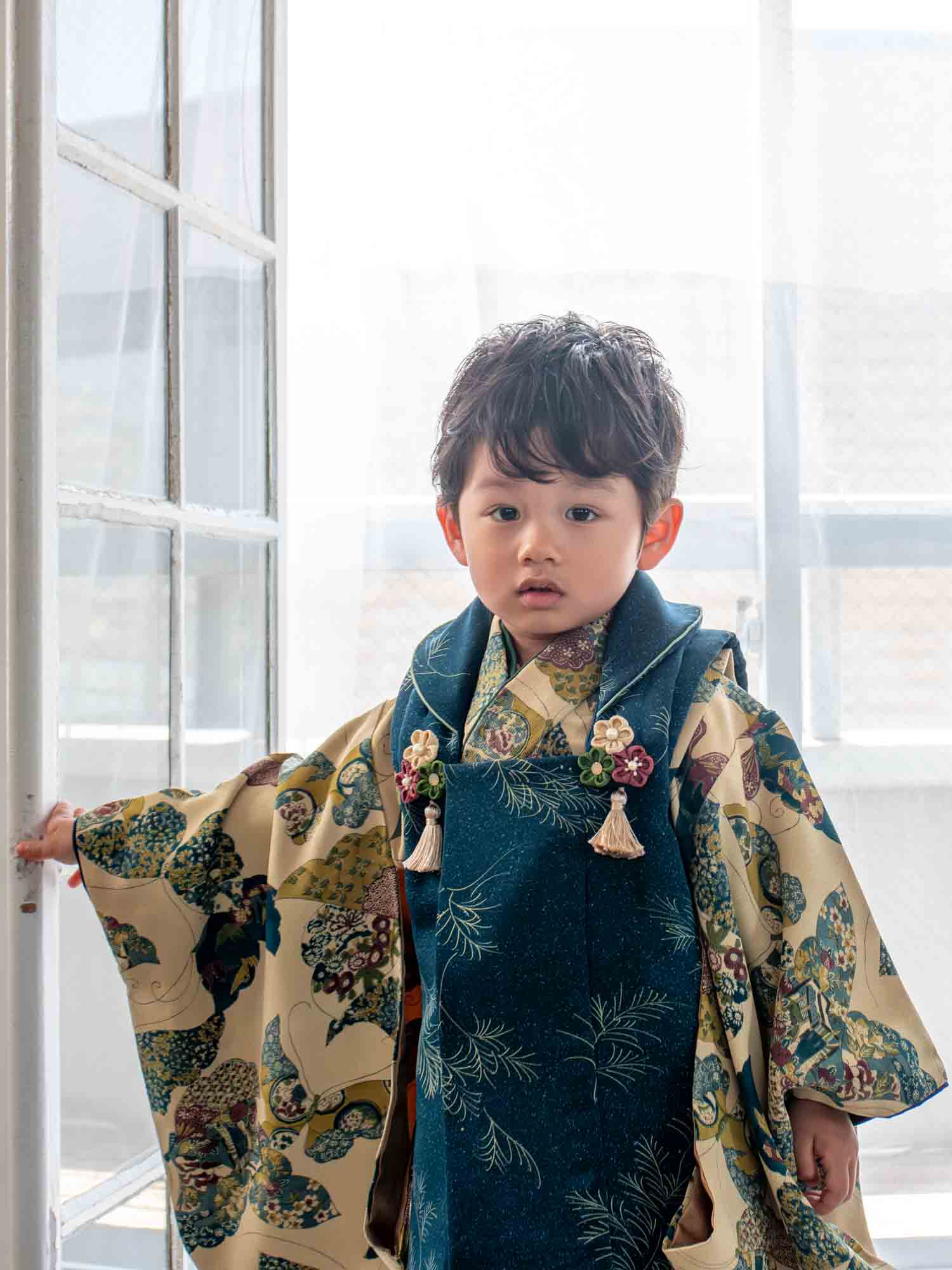 七五三レンタル着物　３歳男の子　ブルー　ベージュ　上半身　被布